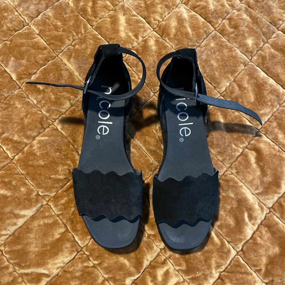 Nicole black sandals size 9
